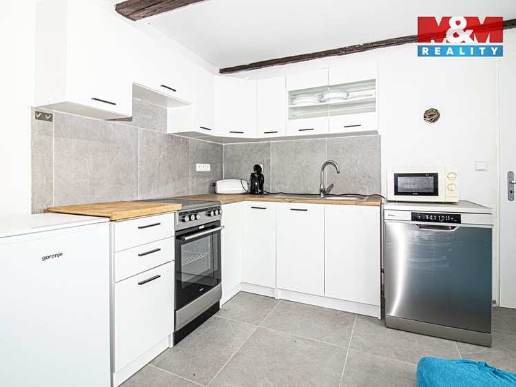 Prodej rodinného domu 40 m², pozemek 111 m² - foto 2