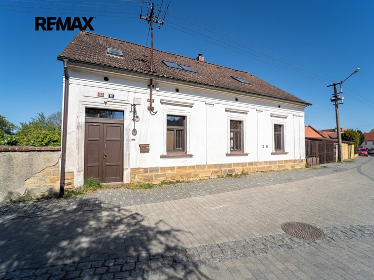 Prodej rodinného domu 220 m², pozemek 312 m² - foto 1