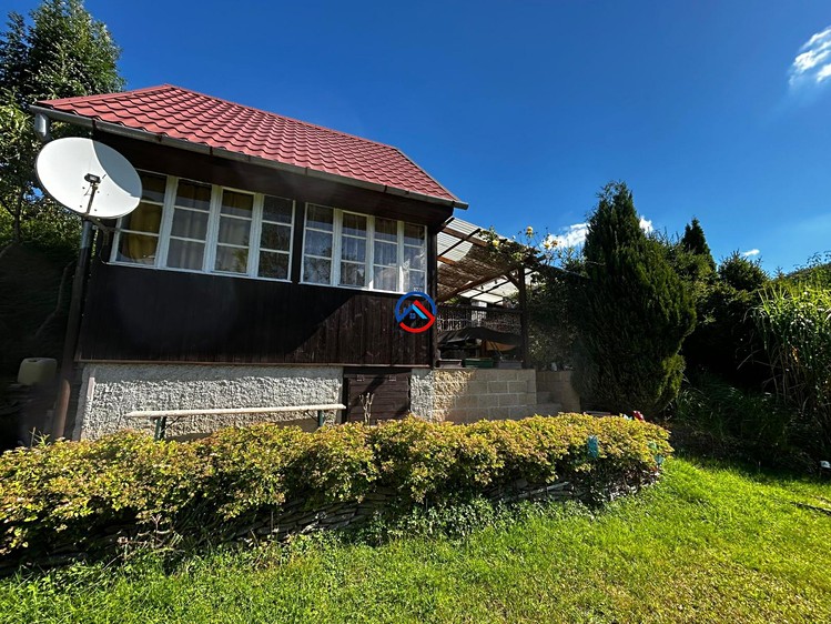 Prodej chaty 29 m², pozemek 381 m² - foto 1