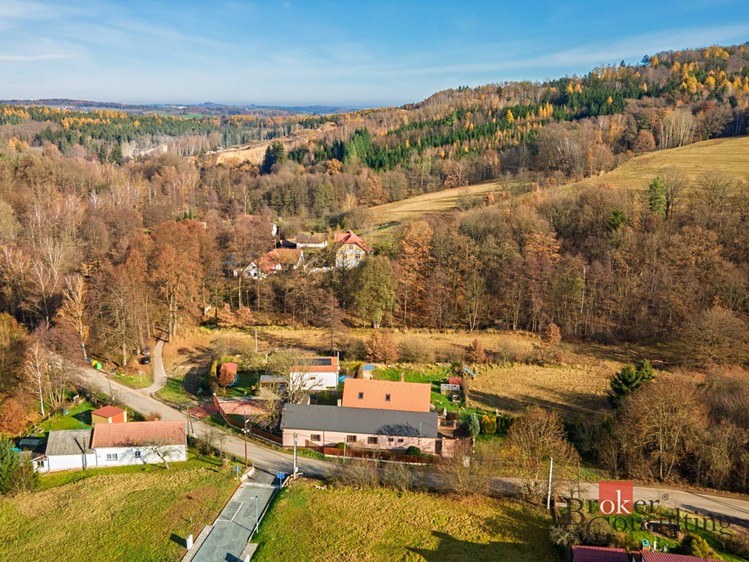 Prodej rodinného domu 144 m², pozemek 699 m² - foto 8