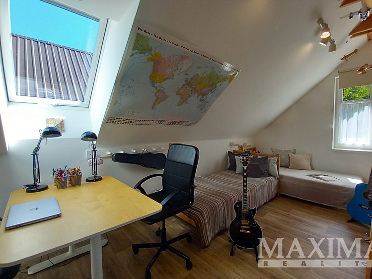 Prodej  rodinného domu 103 m², pozemek 918 m² - foto 7