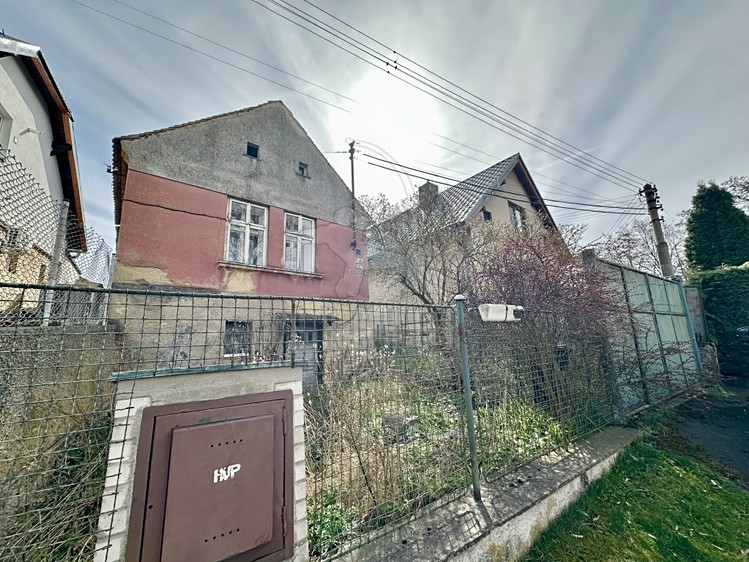 Prodej rodinného domu 86 m², pozemek 1 016 m² - foto 1