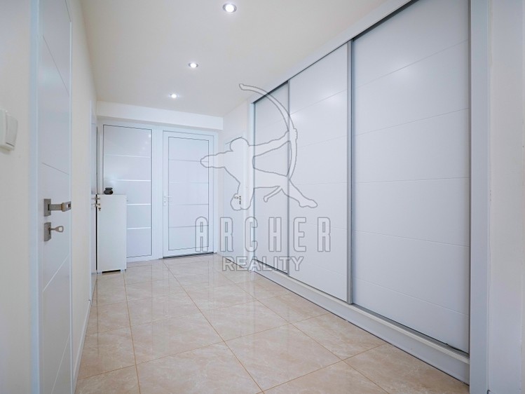 Prodej rodinného domu 180 m², pozemek 1 632 m² - foto 8