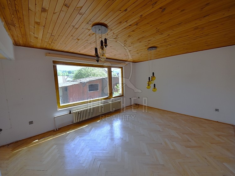 Prodej rodinného domu 200 m², pozemek 877 m² - foto 5