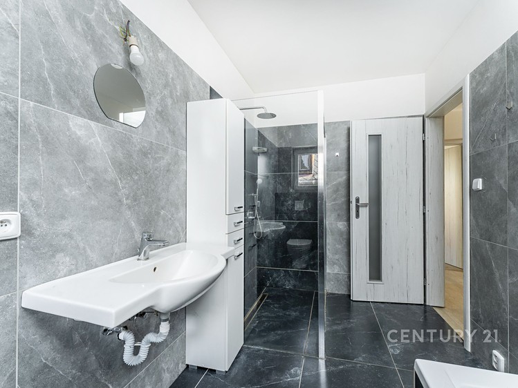 Prodej rodinného domu 162 m², pozemek 522 m² - foto 8