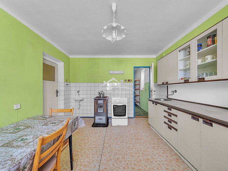 Prodej rodinného domu 150 m², pozemek 490 m² - foto 3