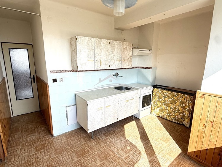 Prodej rodinného domu 200 m², pozemek 206 m² - foto 3