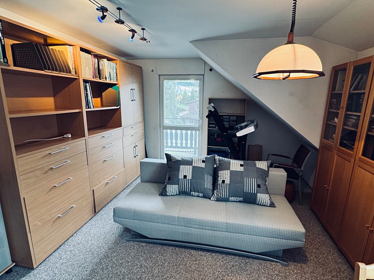 Prodej rodinného domu 200 m², pozemek 1 312 m² - foto 7