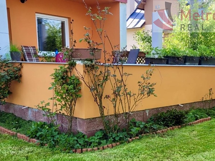 Prodej rodinného domu 230 m², pozemek 1 594 m² - foto 4