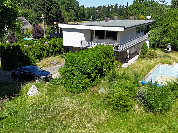 Prodej rodinného domu 185 m², pozemek 1 742 m² - foto 2