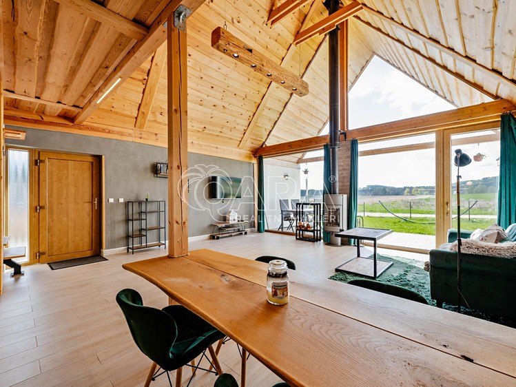 Prodej rodinného domu 100 m², pozemek 760 m² - foto 1
