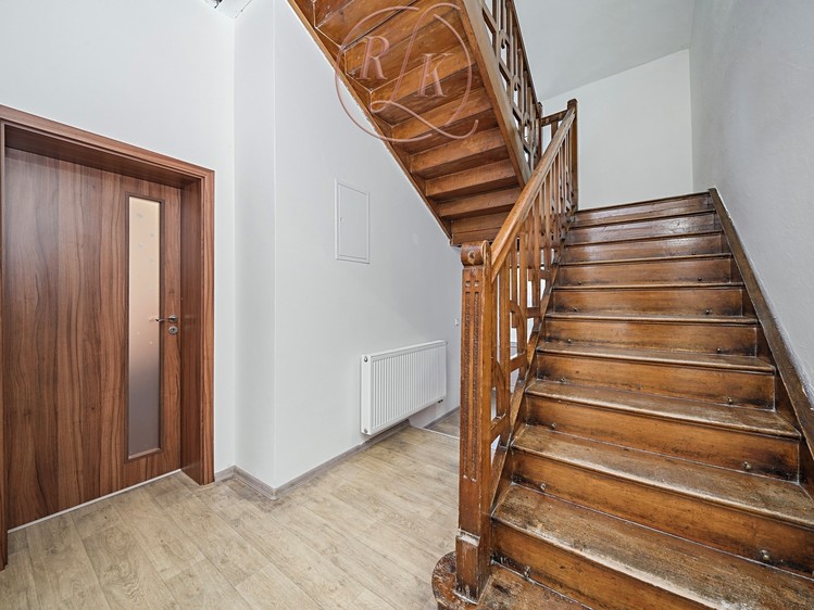Prodej rodinného domu 150 m², pozemek 164 m² - foto 3