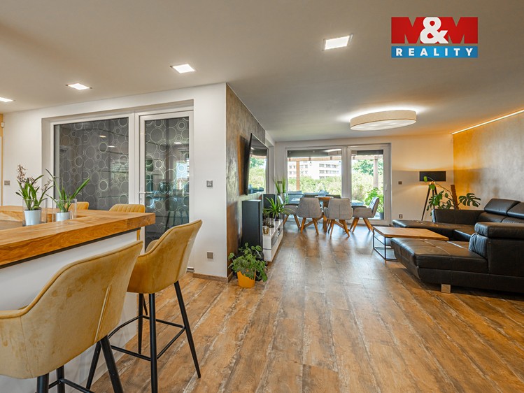 Prodej rodinného domu 152 m², pozemek 1 328 m² - foto 6