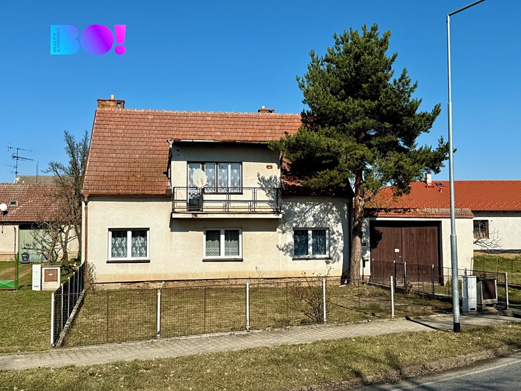 Prodej rodinného domu 200 m², pozemek 597 m² - foto 1