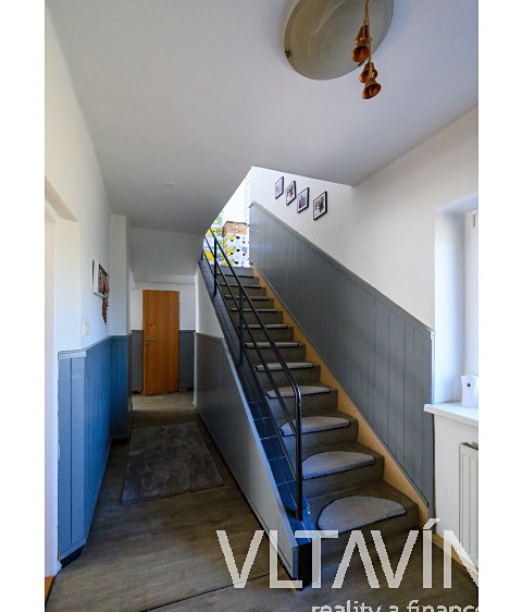 Prodej rodinného domu 205 m², pozemek 1 207 m² - foto 5