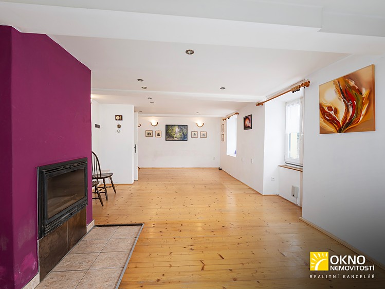 Prodej rodinného domu 105 m², pozemek 569 m² - foto 2