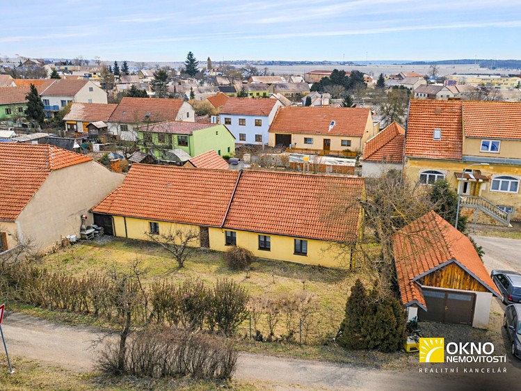 Prodej rodinného domu 105 m², pozemek 569 m² - foto 1