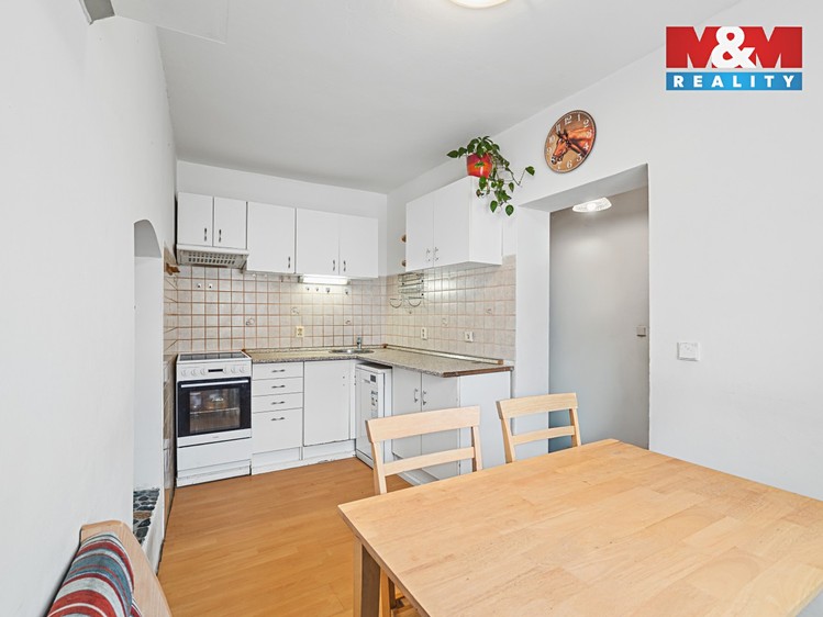 Prodej rodinného domu 102 m², pozemek 521 m² - foto 2