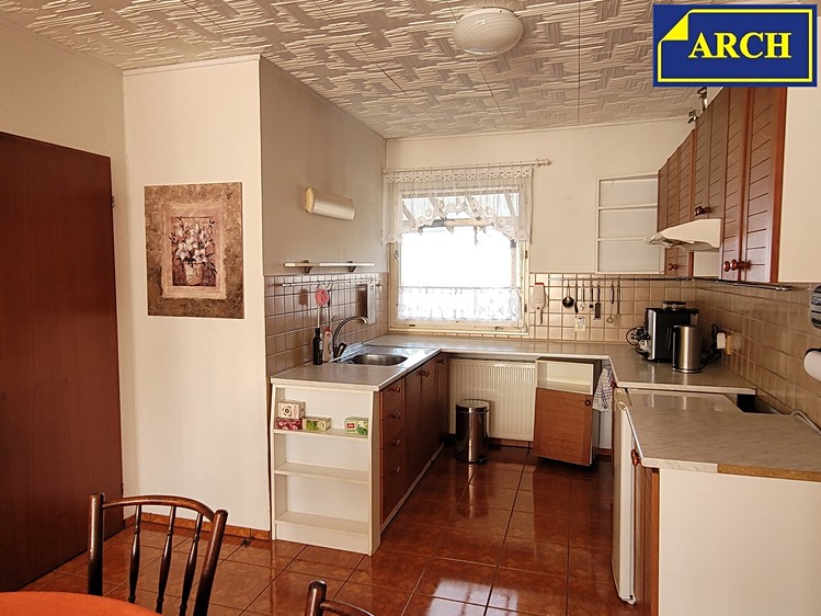Prodej rodinného domu 280 m², pozemek 876 m² - foto 8