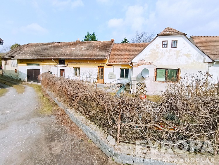 Prodej rodinného domu 124 m², pozemek 1 968 m² - foto 1