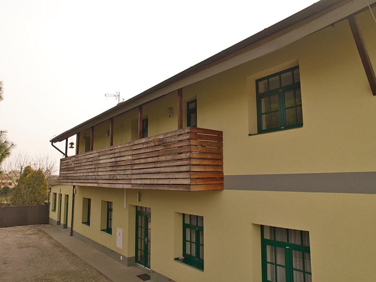 Prodej vícegeneračního domu 296 m², pozemek 610 m² - foto 4