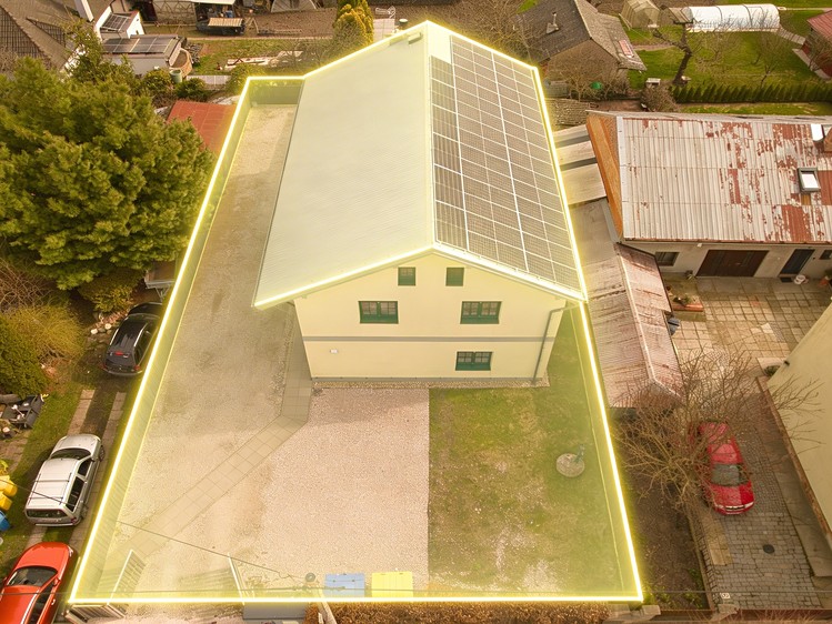 Prodej vícegeneračního domu 296 m², pozemek 610 m² - foto 5