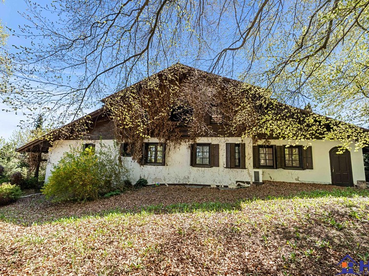 Prodej rodinného domu 446 m², pozemek 3 990 m² - foto 2