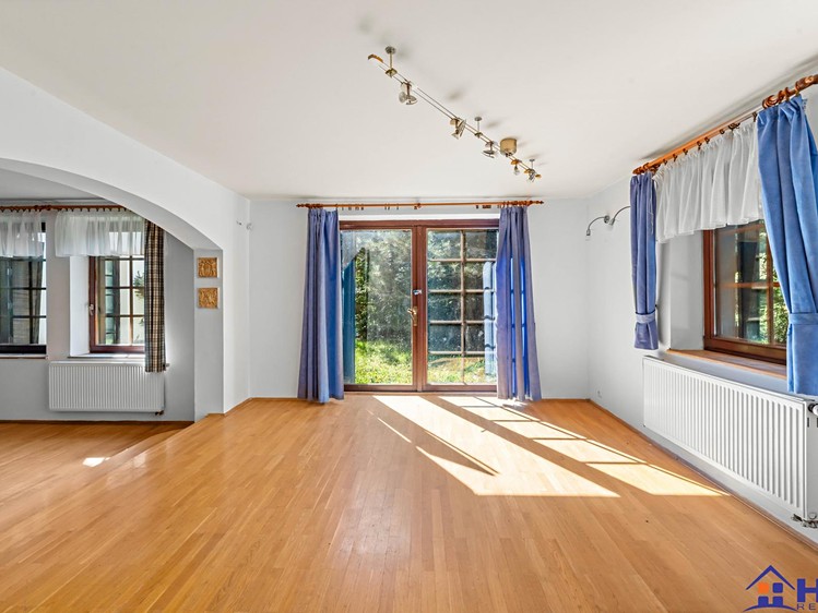 Prodej rodinného domu 446 m², pozemek 3 990 m² - foto 7