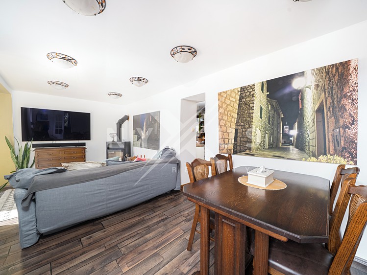 Prodej rodinného domu 76 m², pozemek 1 424 m² - foto 5