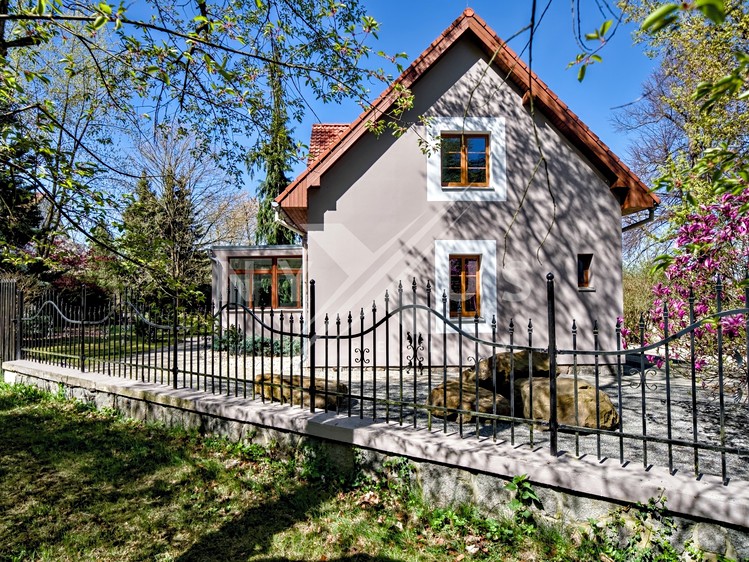 Prodej rodinného domu 172 m², pozemek 1 382 m² - foto 3