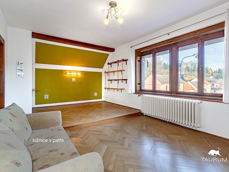 Prodej vícegeneračního domu 329 m², pozemek 1 452 m² - foto 3