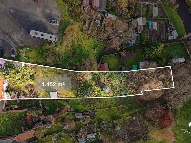 Prodej vícegeneračního domu 329 m², pozemek 1 452 m² - foto 2