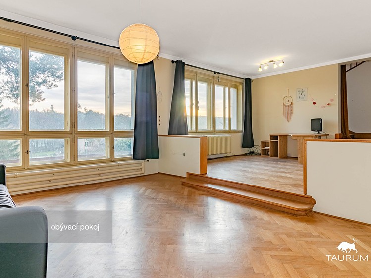 Prodej vícegeneračního domu 329 m², pozemek 1 452 m² - foto 7