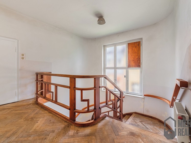 Prodej vily 223 m², pozemek 1 152 m² - foto 3