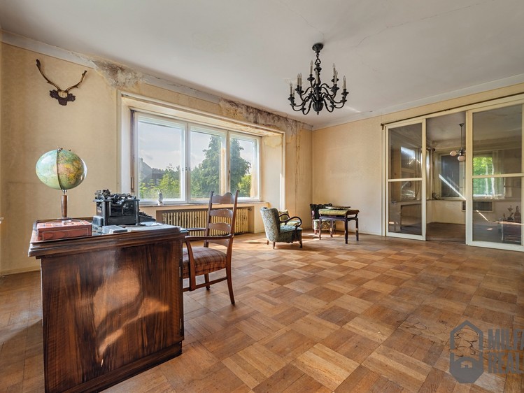 Prodej vily 223 m², pozemek 1 152 m² - foto 4