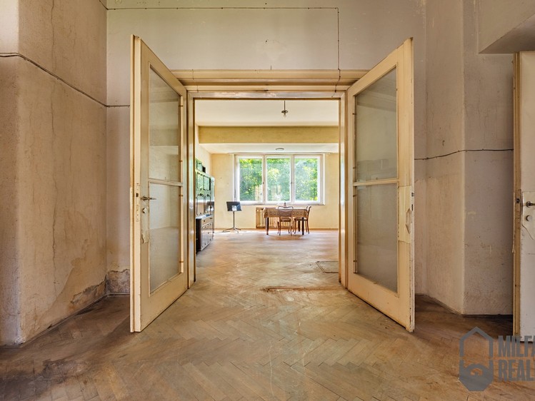 Prodej vily 223 m², pozemek 1 152 m² - foto 7