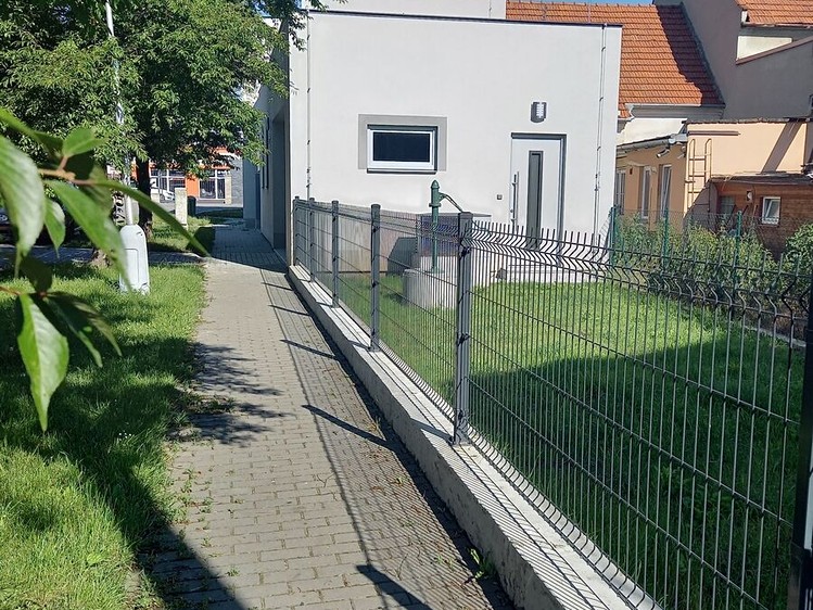 Prodej rodinného domu 173 m², pozemek 235 m² - foto 3