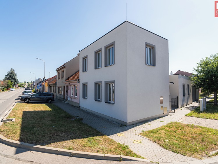 Prodej rodinného domu 173 m², pozemek 235 m² - foto 4