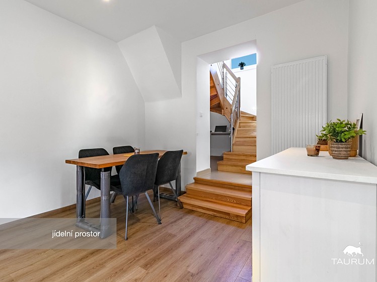 Prodej rodinného domu 154 m², pozemek 423 m² - foto 6