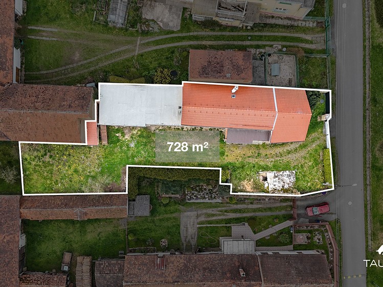 Prodej rodinného domu 150 m², pozemek 728 m² - foto 2