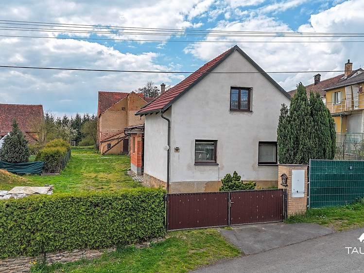 Prodej rodinného domu 150 m², pozemek 728 m² - foto 1