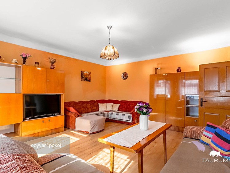 Prodej rodinného domu 63 m², pozemek 881 m² - foto 7