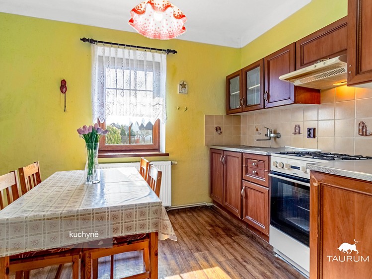 Prodej rodinného domu 63 m², pozemek 881 m² - foto 5