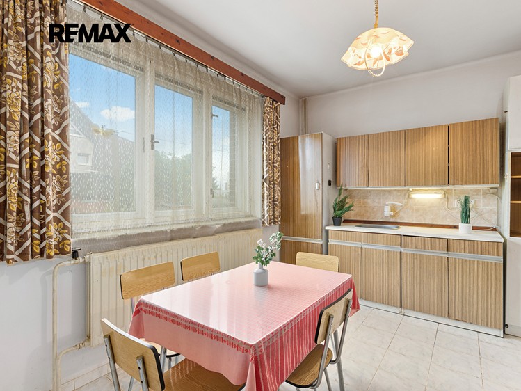 Prodej rodinného domu 123 m², pozemek 518 m² - foto 8