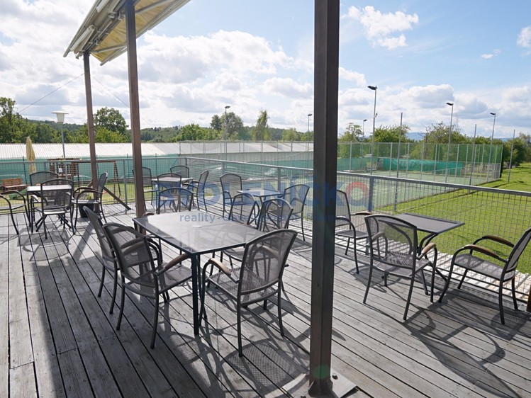 Prodej rodinného domu 2 163 m², pozemek 14 509 m² - foto 4