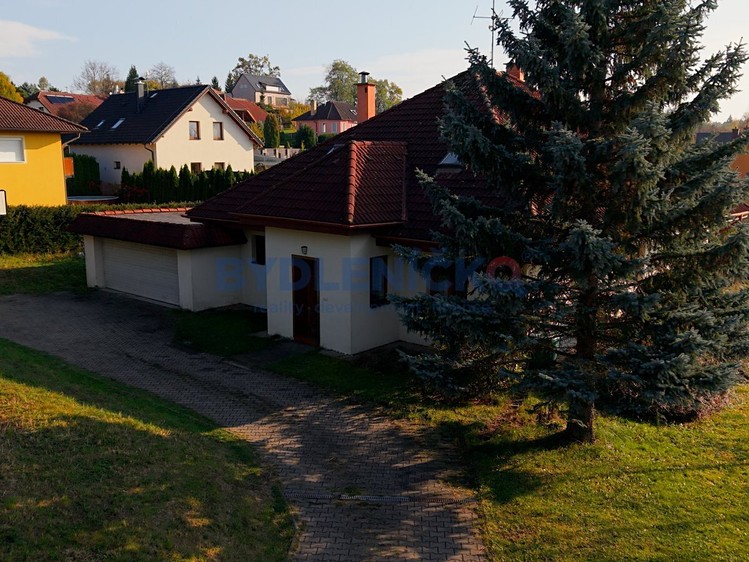 Prodej  rodinného domu 265 m², pozemek 1 610 m² - foto 5
