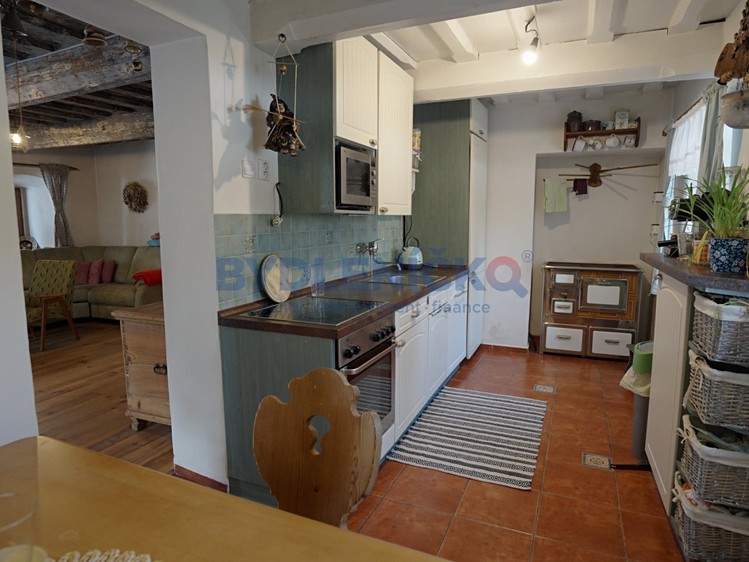 Prodej rodinného domu 492 m², pozemek 882 m² - foto 6