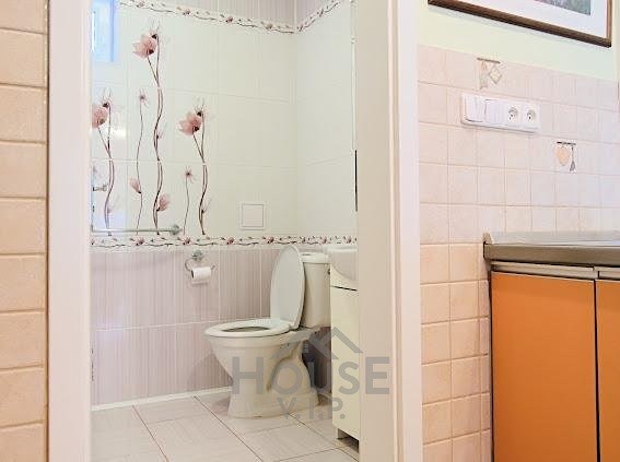 Prodej  rodinného domu 230 m², pozemek 425 m² - foto 5