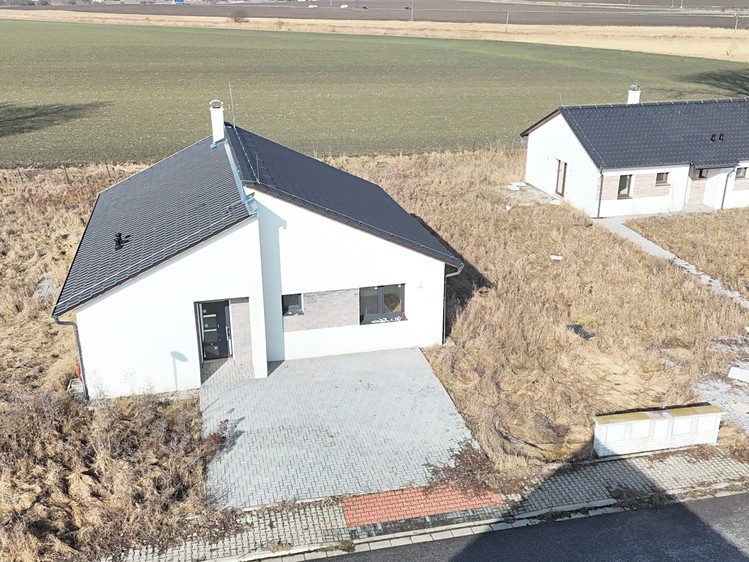 Dražba rodinného domu 107 m², pozemek 872 m² - foto 4