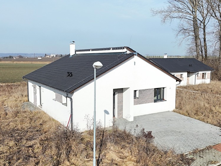Dražba rodinného domu 107 m², pozemek 872 m² - foto 2